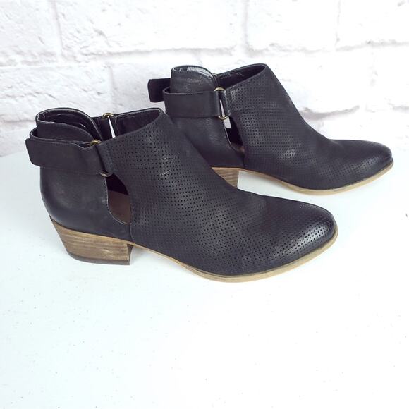 Caslon 7.5 black booties suede perforated - Picture 6 of 11